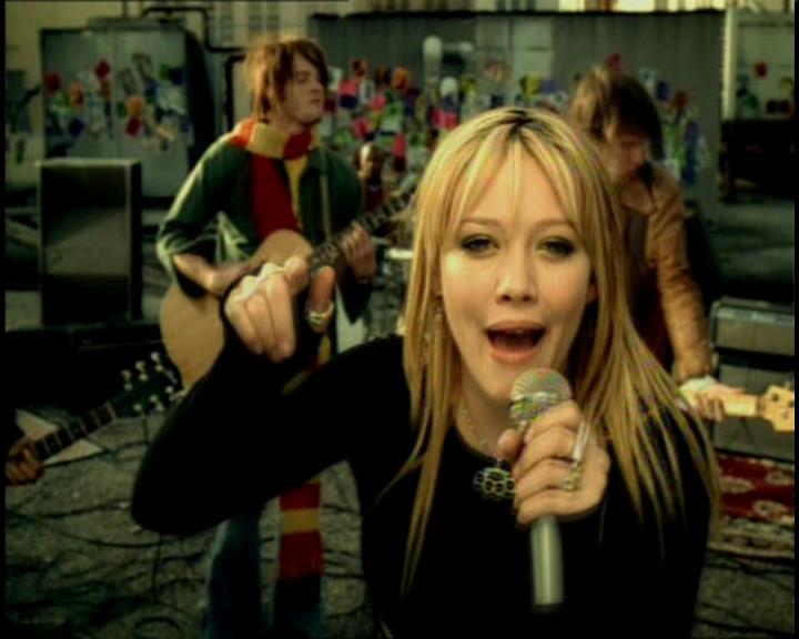 DailyDuff-dot-nl_GirlCanRockDVD-InterviewsAndFeaturettes-Sneakpeak-ACinderellaStorySoundtrack0047.jpg