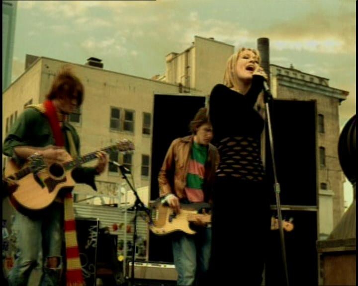 DailyDuff-dot-nl_GirlCanRockDVD-InterviewsAndFeaturettes-Sneakpeak-ACinderellaStorySoundtrack0049.jpg