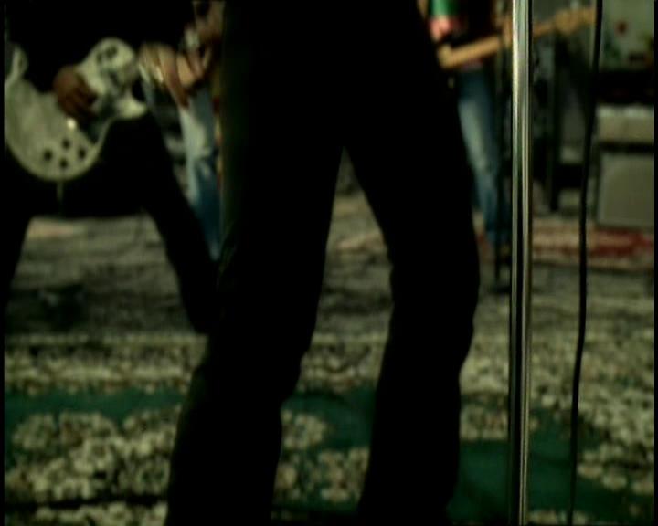 DailyDuff-dot-nl_GirlCanRockDVD-InterviewsAndFeaturettes-Sneakpeak-ACinderellaStorySoundtrack0052.jpg