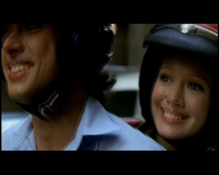 DailyDuff-dot-nl_GirlCanRockDVD-InterviewsAndFeaturettes-Sneakpeak-ACinderellaStorySoundtrack0059.jpg