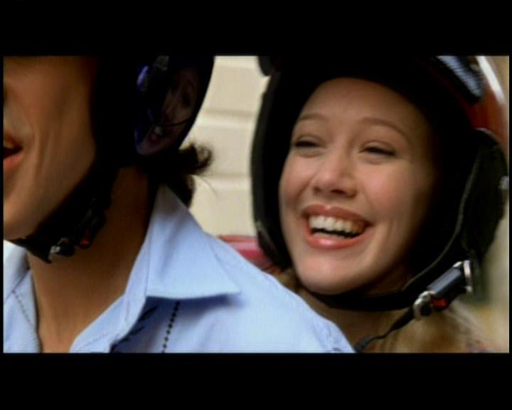 DailyDuff-dot-nl_GirlCanRockDVD-InterviewsAndFeaturettes-Sneakpeak-ACinderellaStorySoundtrack0067.jpg
