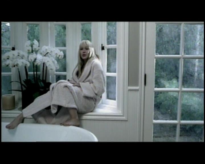 DailyDuff-dot-nl_GirlCanRockDVD-InterviewsAndFeaturettes-Sneakpeak-ACinderellaStorySoundtrack0073.jpg