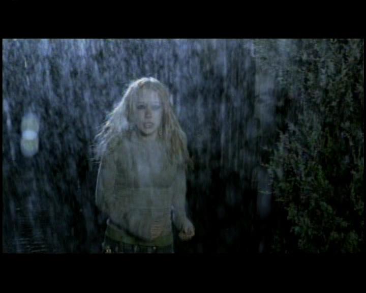 DailyDuff-dot-nl_GirlCanRockDVD-InterviewsAndFeaturettes-Sneakpeak-ACinderellaStorySoundtrack0082.jpg