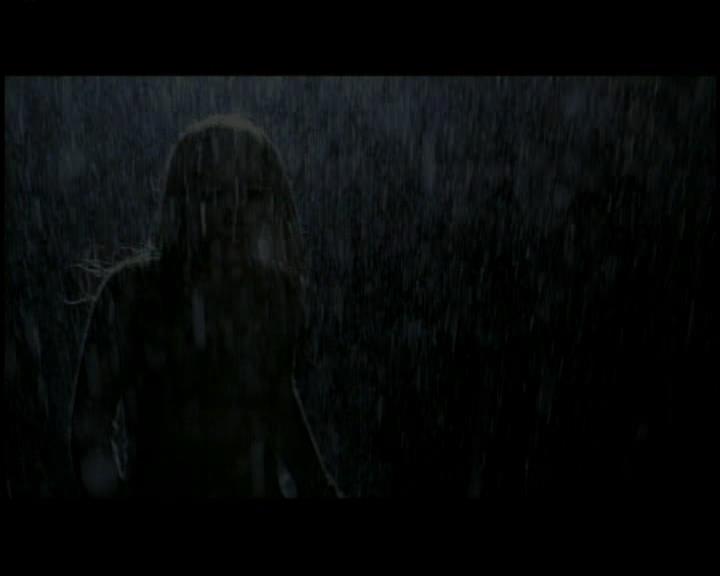 DailyDuff-dot-nl_GirlCanRockDVD-InterviewsAndFeaturettes-Sneakpeak-ACinderellaStorySoundtrack0090.jpg
