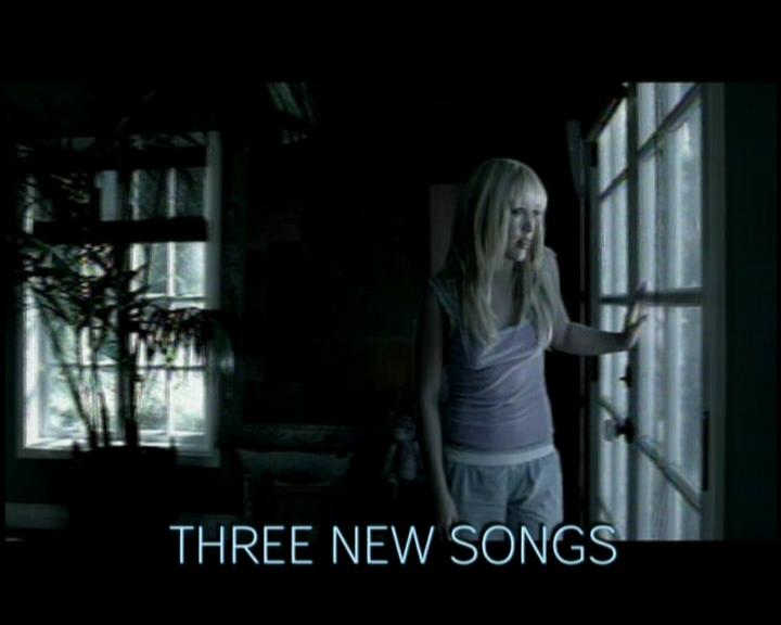 DailyDuff-dot-nl_GirlCanRockDVD-InterviewsAndFeaturettes-Sneakpeak-ACinderellaStorySoundtrack0099.jpg