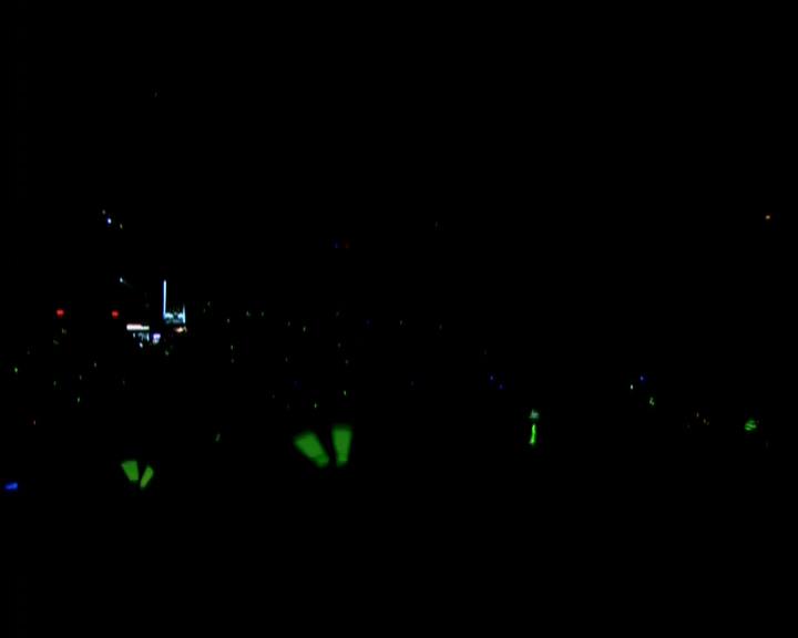 DailyDuff-dot-nl_GirlCanRockDVD-LiveInConcert0010.jpg