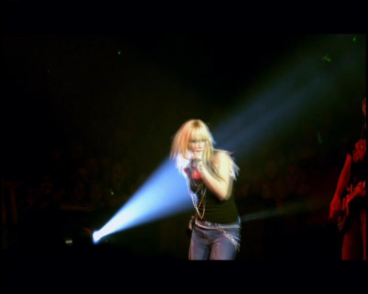 DailyDuff-dot-nl_GirlCanRockDVD-LiveInConcert0052.jpg DailyDuff-dot-nl_GirlCanRockDVD-LiveInConcert0052.jpg