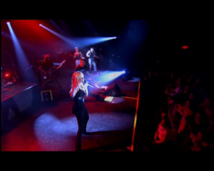 DailyDuff-dot-nl_GirlCanRockDVD-LiveInConcert0061.jpg DailyDuff-dot-nl_GirlCanRockDVD-LiveInConcert0061.jpg