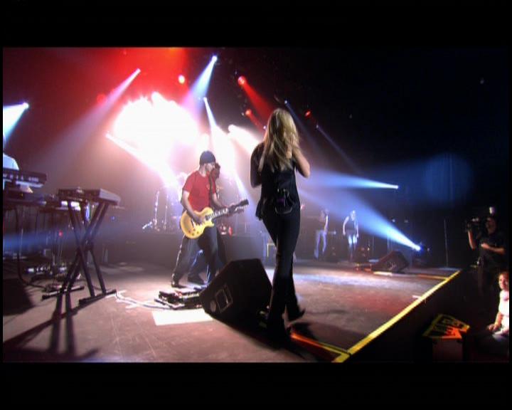 DailyDuff-dot-nl_GirlCanRockDVD-LiveInConcert0133.jpg