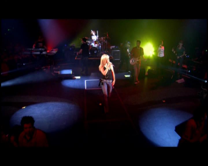 DailyDuff-dot-nl_GirlCanRockDVD-LiveInConcert0183.jpg