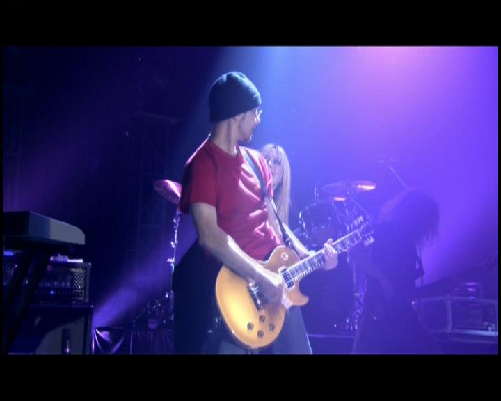 DailyDuff-dot-nl_GirlCanRockDVD-LiveInConcert0242.jpg DailyDuff-dot-nl_GirlCanRockDVD-LiveInConcert0242.jpg