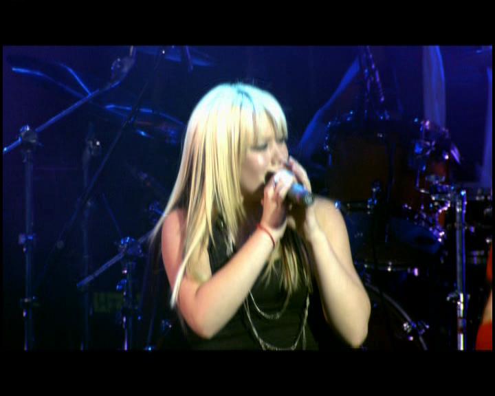 DailyDuff-dot-nl_GirlCanRockDVD-LiveInConcert0255.jpg DailyDuff-dot-nl_GirlCanRockDVD-LiveInConcert0255.jpg