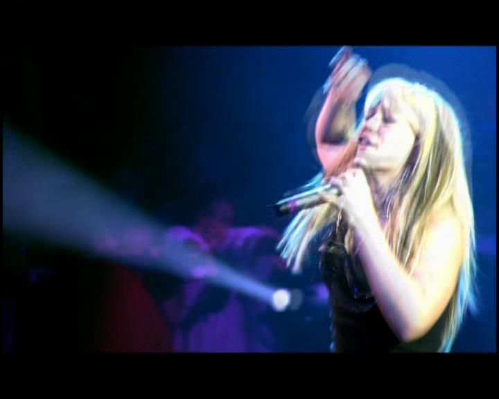 DailyDuff-dot-nl_GirlCanRockDVD-LiveInConcert0288.jpg DailyDuff-dot-nl_GirlCanRockDVD-LiveInConcert0288.jpg