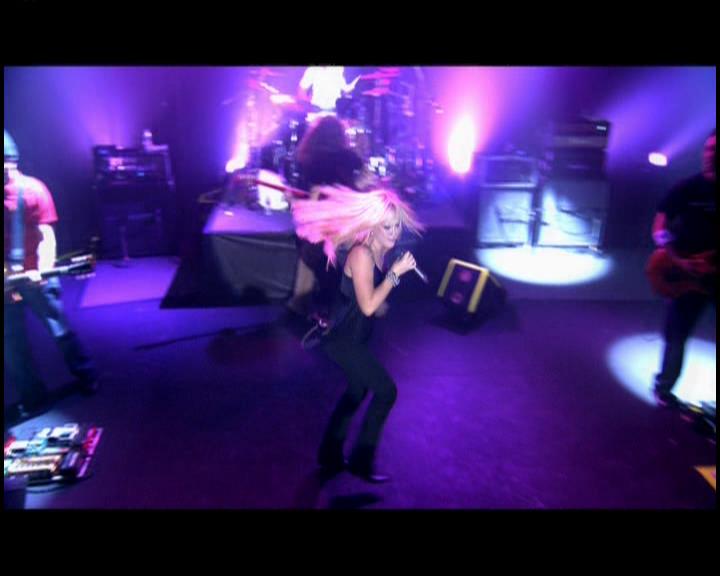 DailyDuff-dot-nl_GirlCanRockDVD-LiveInConcert0289.jpg DailyDuff-dot-nl_GirlCanRockDVD-LiveInConcert0289.jpg