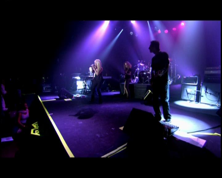 DailyDuff-dot-nl_GirlCanRockDVD-LiveInConcert0291.jpg DailyDuff-dot-nl_GirlCanRockDVD-LiveInConcert0291.jpg