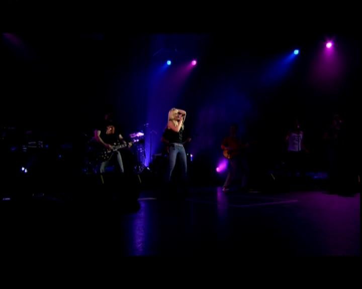 DailyDuff-dot-nl_GirlCanRockDVD-LiveInConcert0302.jpg DailyDuff-dot-nl_GirlCanRockDVD-LiveInConcert0302.jpg