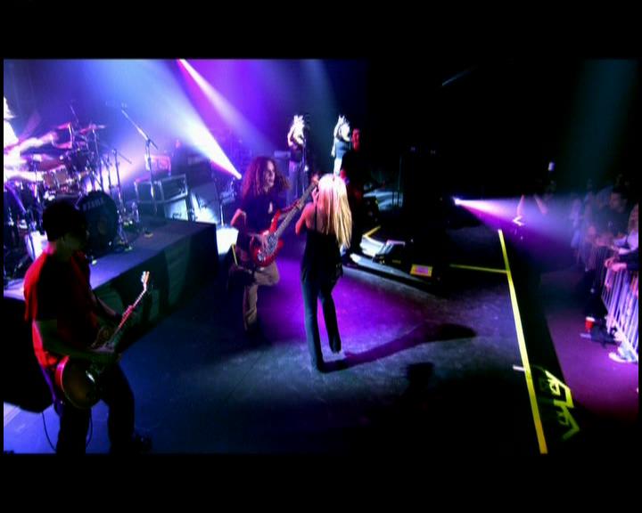 DailyDuff-dot-nl_GirlCanRockDVD-LiveInConcert0307.jpg DailyDuff-dot-nl_GirlCanRockDVD-LiveInConcert0307.jpg