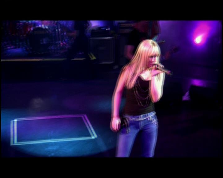 DailyDuff-dot-nl_GirlCanRockDVD-LiveInConcert0325.jpg DailyDuff-dot-nl_GirlCanRockDVD-LiveInConcert0325.jpg