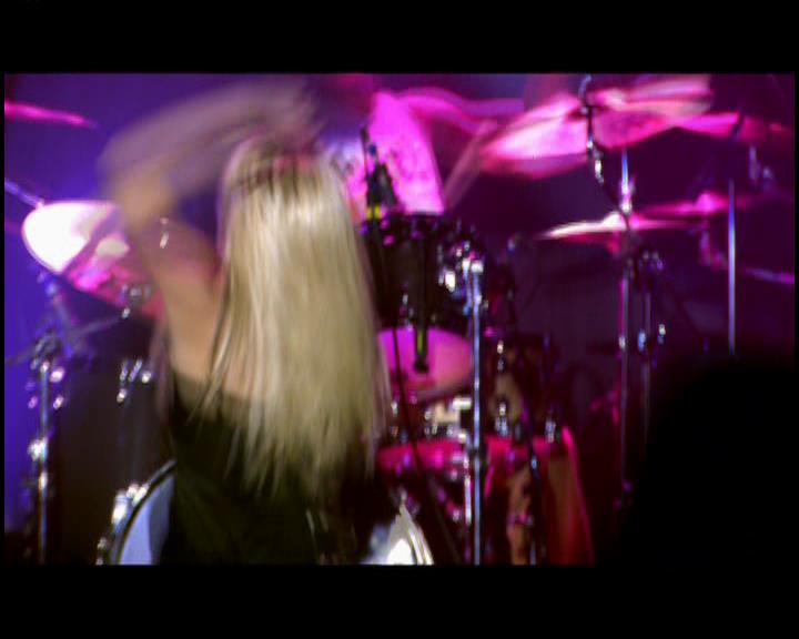 DailyDuff-dot-nl_GirlCanRockDVD-LiveInConcert0338.jpg DailyDuff-dot-nl_GirlCanRockDVD-LiveInConcert0338.jpg