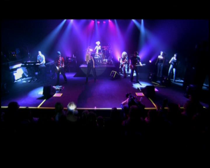 DailyDuff-dot-nl_GirlCanRockDVD-LiveInConcert0341.jpg DailyDuff-dot-nl_GirlCanRockDVD-LiveInConcert0341.jpg