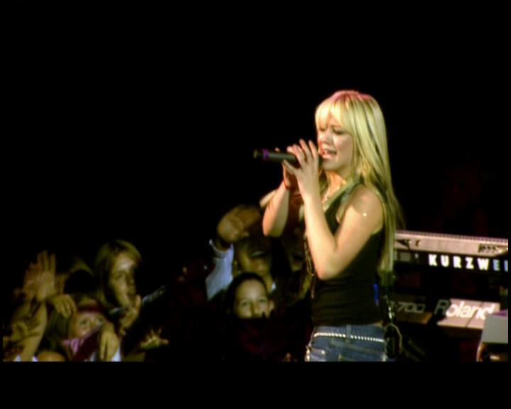 DailyDuff-dot-nl_GirlCanRockDVD-LiveInConcert0355.jpg