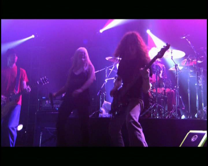 DailyDuff-dot-nl_GirlCanRockDVD-LiveInConcert0384.jpg DailyDuff-dot-nl_GirlCanRockDVD-LiveInConcert0384.jpg