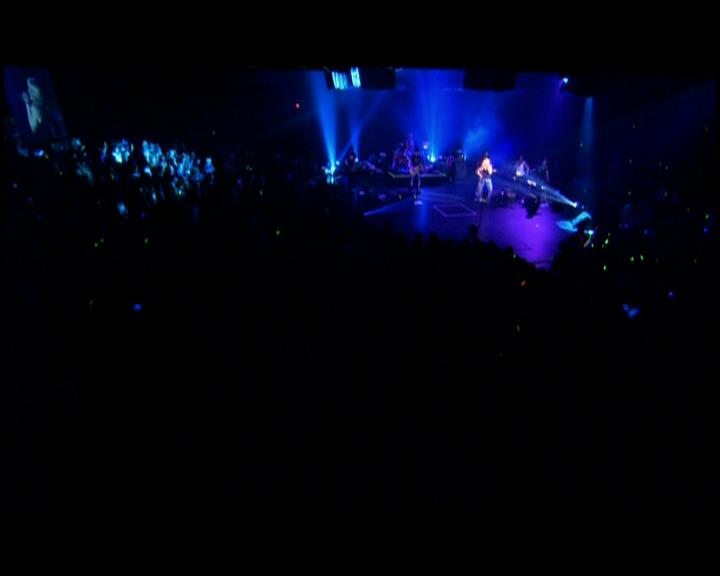 DailyDuff-dot-nl_GirlCanRockDVD-LiveInConcert0534.jpg DailyDuff-dot-nl_GirlCanRockDVD-LiveInConcert0534.jpg