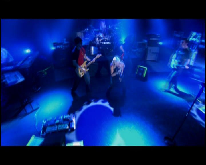 DailyDuff-dot-nl_GirlCanRockDVD-LiveInConcert0539.jpg DailyDuff-dot-nl_GirlCanRockDVD-LiveInConcert0539.jpg