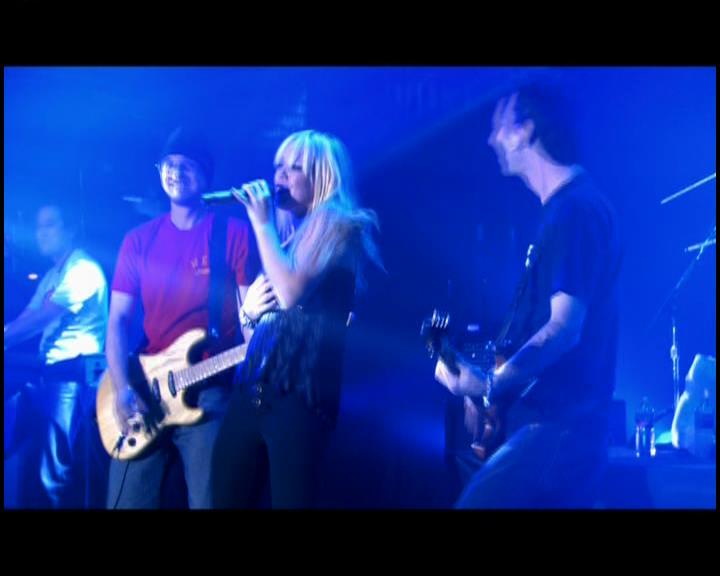 DailyDuff-dot-nl_GirlCanRockDVD-LiveInConcert0547.jpg DailyDuff-dot-nl_GirlCanRockDVD-LiveInConcert0547.jpg