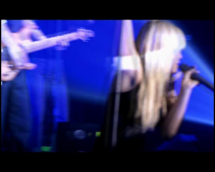 DailyDuff-dot-nl_GirlCanRockDVD-LiveInConcert0565.jpg DailyDuff-dot-nl_GirlCanRockDVD-LiveInConcert0565.jpg