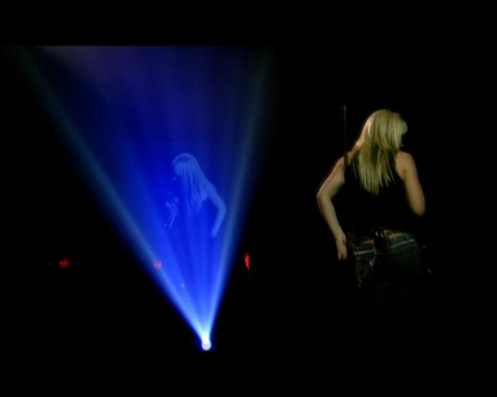 DailyDuff-dot-nl_GirlCanRockDVD-LiveInConcert0577.jpg DailyDuff-dot-nl_GirlCanRockDVD-LiveInConcert0577.jpg