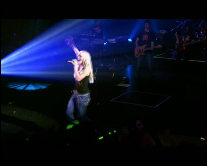 DailyDuff-dot-nl_GirlCanRockDVD-LiveInConcert0605.jpg DailyDuff-dot-nl_GirlCanRockDVD-LiveInConcert0605.jpg