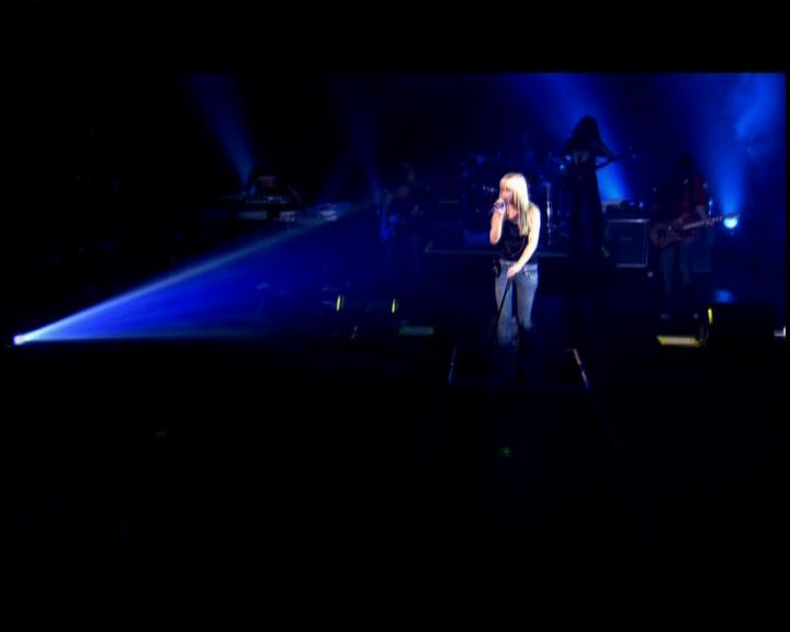 DailyDuff-dot-nl_GirlCanRockDVD-LiveInConcert0623.jpg DailyDuff-dot-nl_GirlCanRockDVD-LiveInConcert0623.jpg
