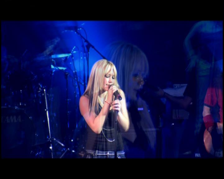 DailyDuff-dot-nl_GirlCanRockDVD-LiveInConcert0630.jpg DailyDuff-dot-nl_GirlCanRockDVD-LiveInConcert0630.jpg