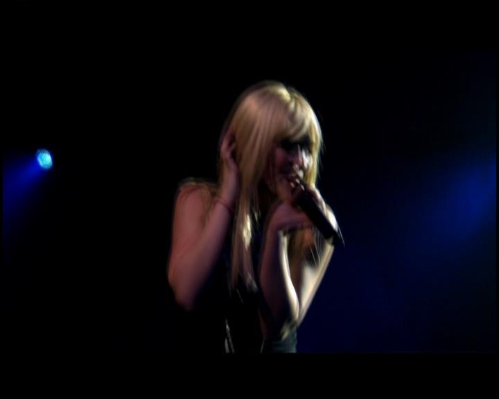 DailyDuff-dot-nl_GirlCanRockDVD-LiveInConcert0643.jpg DailyDuff-dot-nl_GirlCanRockDVD-LiveInConcert0643.jpg