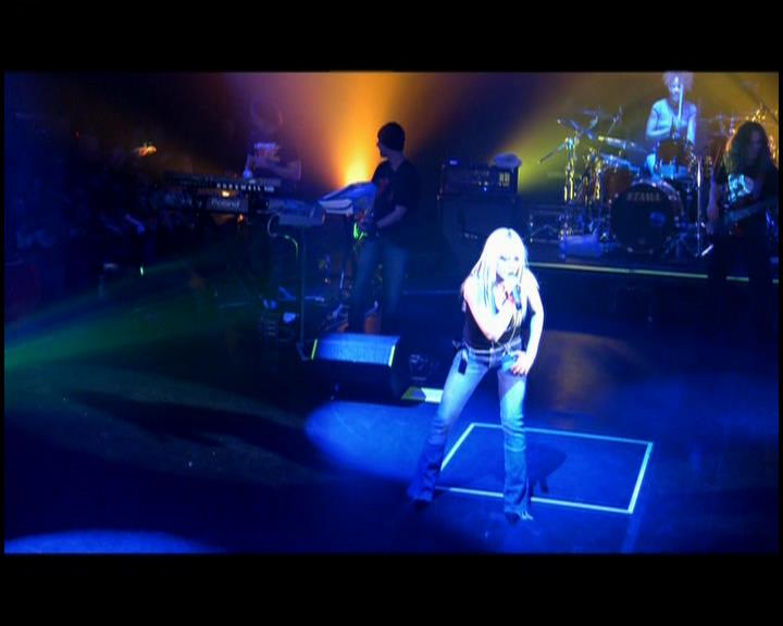DailyDuff-dot-nl_GirlCanRockDVD-LiveInConcert0678.jpg