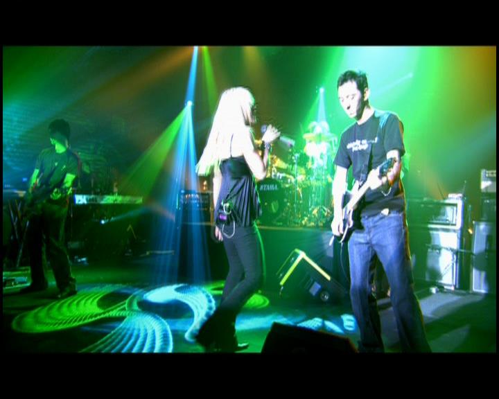 DailyDuff-dot-nl_GirlCanRockDVD-LiveInConcert0716.jpg DailyDuff-dot-nl_GirlCanRockDVD-LiveInConcert0716.jpg