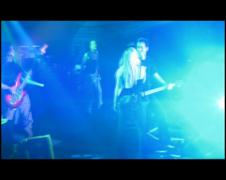 DailyDuff-dot-nl_GirlCanRockDVD-LiveInConcert0718.jpg DailyDuff-dot-nl_GirlCanRockDVD-LiveInConcert0718.jpg