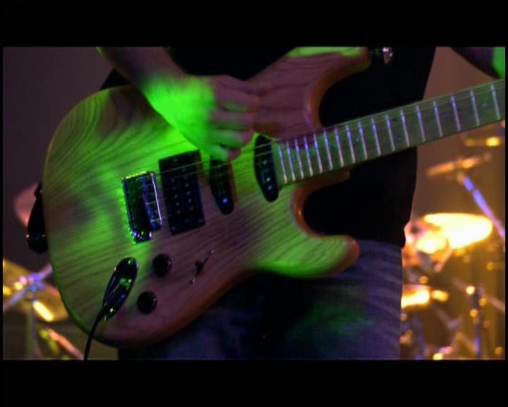 DailyDuff-dot-nl_GirlCanRockDVD-LiveInConcert0766.jpg DailyDuff-dot-nl_GirlCanRockDVD-LiveInConcert0766.jpg