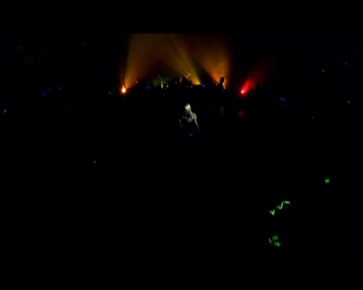 DailyDuff-dot-nl_GirlCanRockDVD-LiveInConcert0849.jpg DailyDuff-dot-nl_GirlCanRockDVD-LiveInConcert0849.jpg