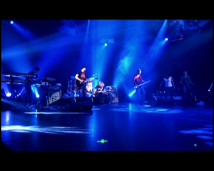 DailyDuff-dot-nl_GirlCanRockDVD-LiveInConcert0923.jpg DailyDuff-dot-nl_GirlCanRockDVD-LiveInConcert0923.jpg