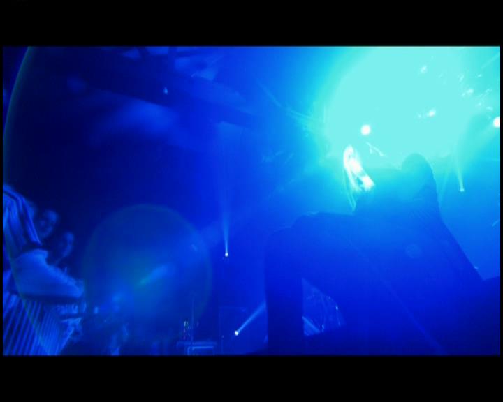 DailyDuff-dot-nl_GirlCanRockDVD-LiveInConcert0983.jpg DailyDuff-dot-nl_GirlCanRockDVD-LiveInConcert0983.jpg