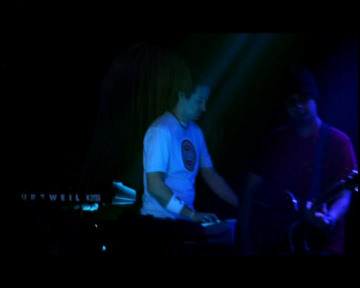 DailyDuff-dot-nl_GirlCanRockDVD-LiveInConcert1006.jpg DailyDuff-dot-nl_GirlCanRockDVD-LiveInConcert1006.jpg