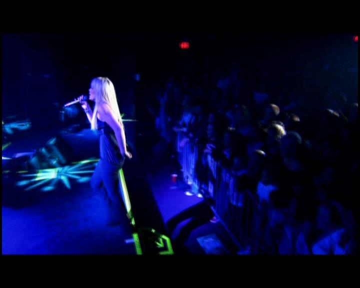 DailyDuff-dot-nl_GirlCanRockDVD-LiveInConcert1009.jpg DailyDuff-dot-nl_GirlCanRockDVD-LiveInConcert1009.jpg