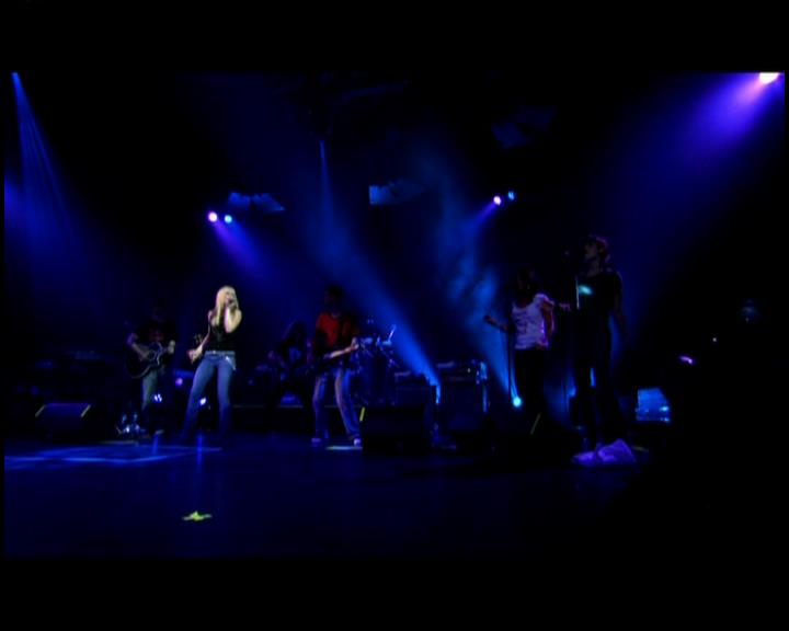 DailyDuff-dot-nl_GirlCanRockDVD-LiveInConcert1029.jpg DailyDuff-dot-nl_GirlCanRockDVD-LiveInConcert1029.jpg