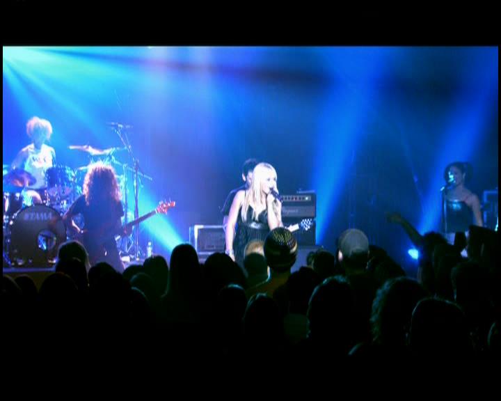 DailyDuff-dot-nl_GirlCanRockDVD-LiveInConcert1037.jpg DailyDuff-dot-nl_GirlCanRockDVD-LiveInConcert1037.jpg