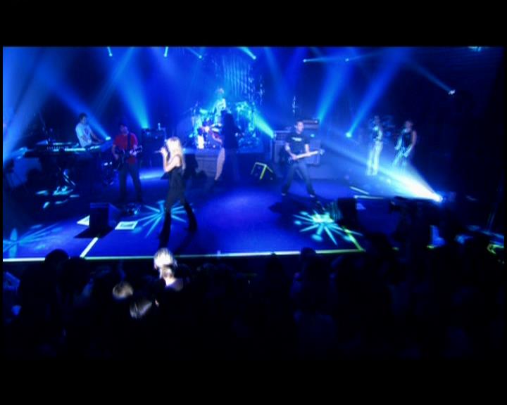 DailyDuff-dot-nl_GirlCanRockDVD-LiveInConcert1041.jpg DailyDuff-dot-nl_GirlCanRockDVD-LiveInConcert1041.jpg