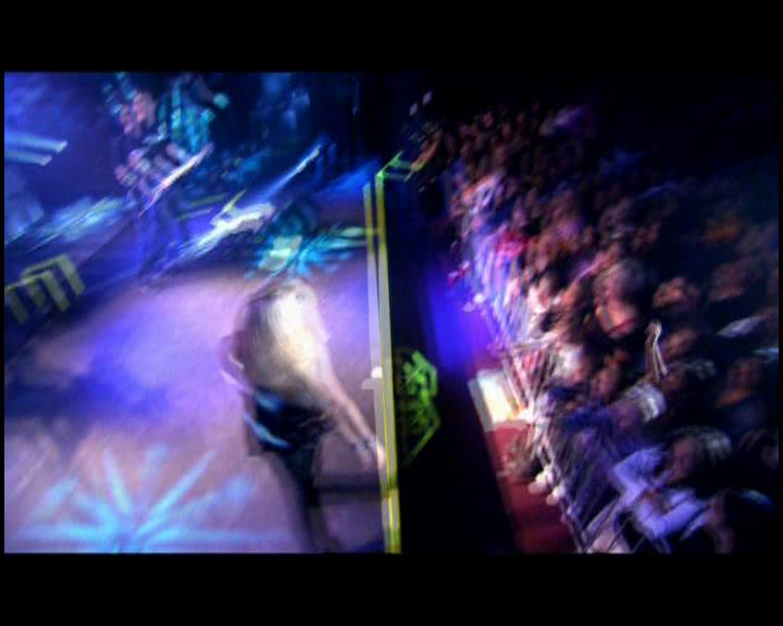 DailyDuff-dot-nl_GirlCanRockDVD-LiveInConcert1057.jpg DailyDuff-dot-nl_GirlCanRockDVD-LiveInConcert1057.jpg