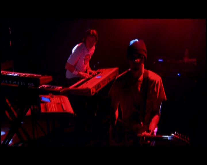 DailyDuff-dot-nl_GirlCanRockDVD-LiveInConcert1123.jpg DailyDuff-dot-nl_GirlCanRockDVD-LiveInConcert1123.jpg