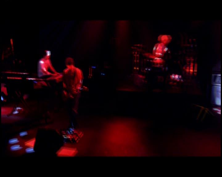 DailyDuff-dot-nl_GirlCanRockDVD-LiveInConcert1127.jpg DailyDuff-dot-nl_GirlCanRockDVD-LiveInConcert1127.jpg